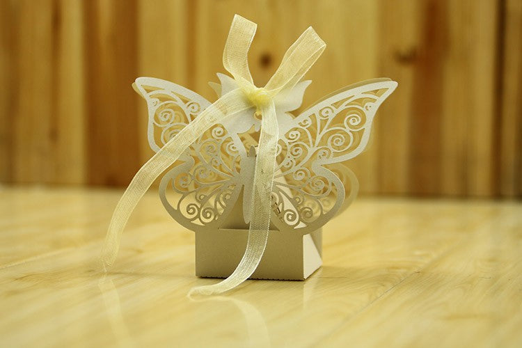 Ivory / Cream Butterfly Luxury Favour Boxes With Organza Ribbons - 20 pcs