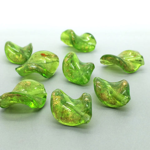 Apple Green Twisted Leaf Lazurite Oriental Glass Beads